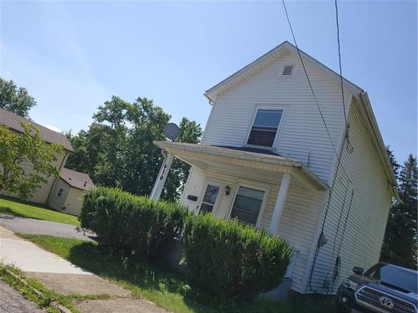 731 Hull St, Sharon, PA 16146