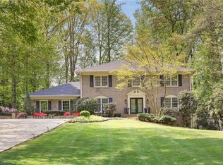 7680 Ryefield Dr, Sandy Springs, GA 30350