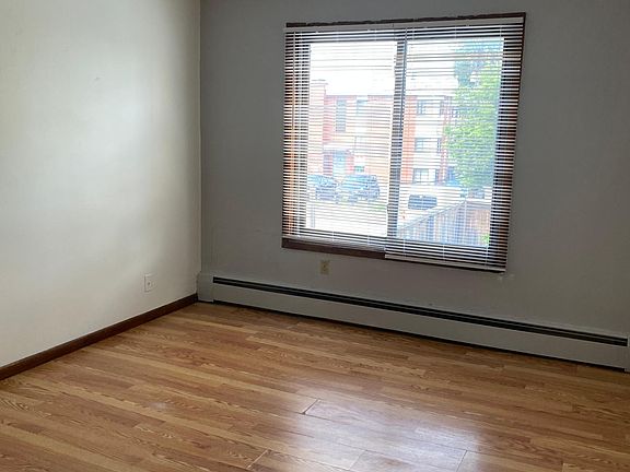 2nd image of 905 21st Ave S #209