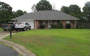 1st image of 160 Zoe Dr
