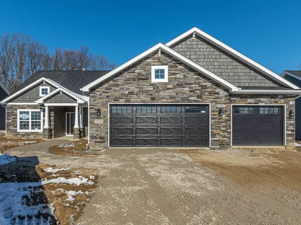 5842 Santera Dr, Fort Wayne, IN 46818