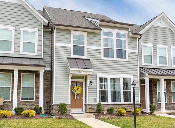 2nd image of 10627 Marions Pl Unit 10627