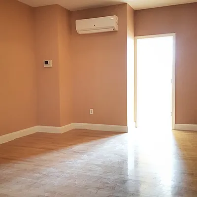 Rented by Urban Realty NYC | media 13