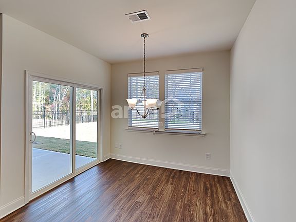 5th image of 216 Rivulet Dr