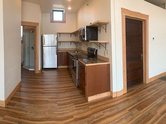 2nd image of 501 Greybull Ave #9