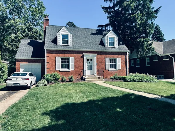 423 Selborne Rd, Riverside, IL 60546