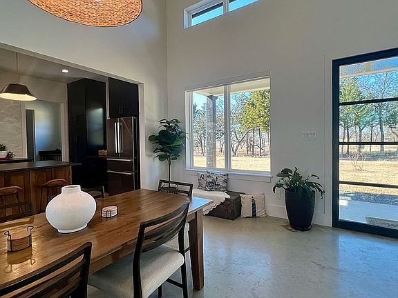 5th image of 1180 Old Decatur Rd