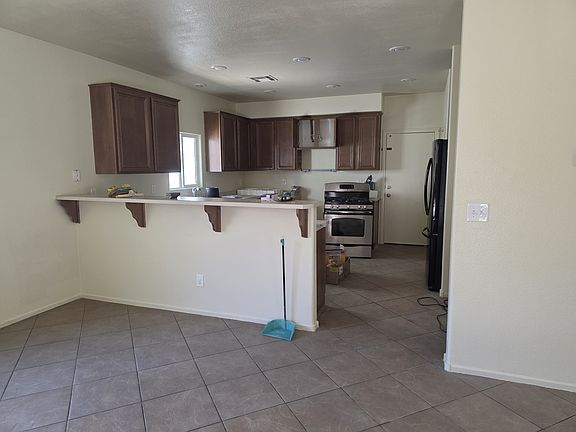2nd image of 9649 Cartwheel St
