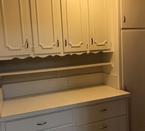 4th image of 1310 White Cir