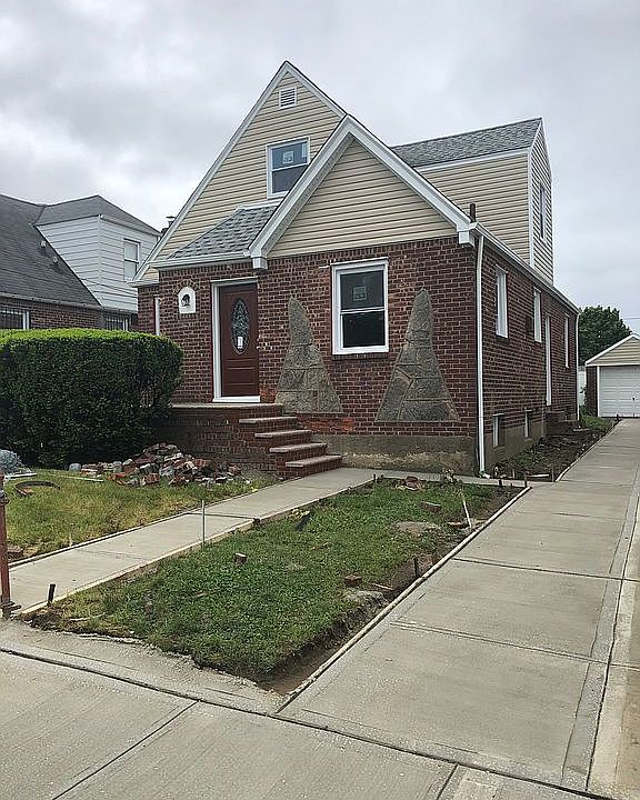 1st image of 11506 202nd St