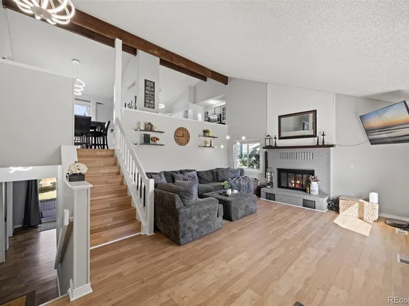 611 S Laredo Circle, Aurora, CO 80017