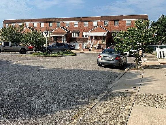 4th image of 7215 Mallard Pl