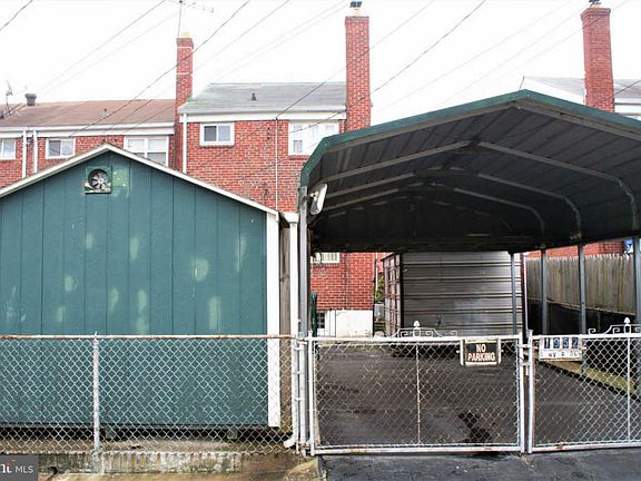 3rd image of 1952 Inverton Rd