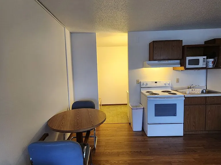 Rapids Studio Apartments — Photo 14