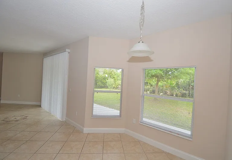 12 Lamar Ln — Photo 13