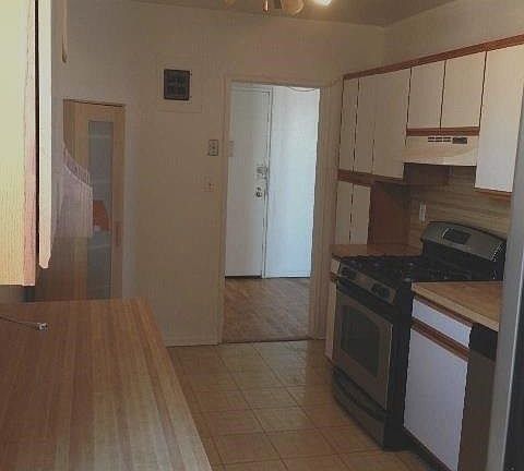 4th image of 2335 Bell Blvd APT 6C