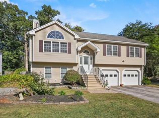 3 Lorenzo St, Worcester, MA 01604