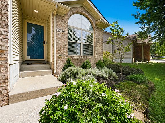 3rd image of 268 Long Branch Ln
