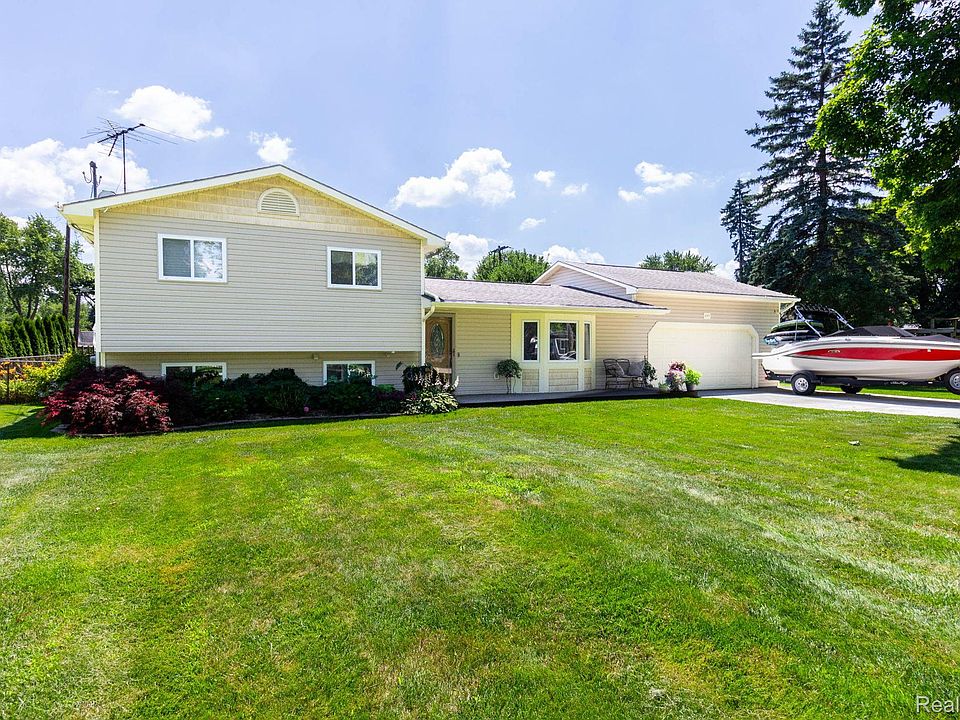 1st image of 6345 Lanman Dr