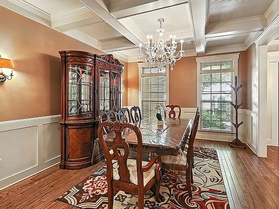 5th image of 2905 Woodsgate Dr
