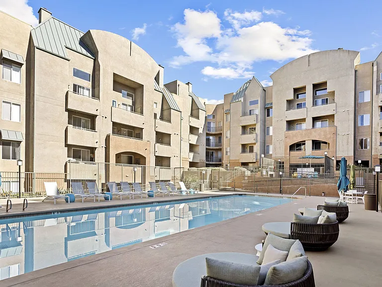 Costa Verde Village Apartments — Photo 7