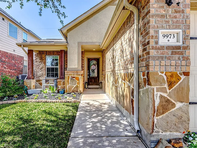 9973 Spring Rock Ln — Photo 3