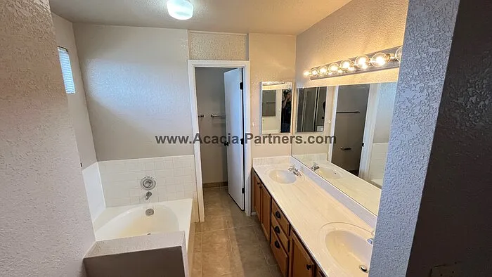 426 S Ridgefield Ave — Photo 21