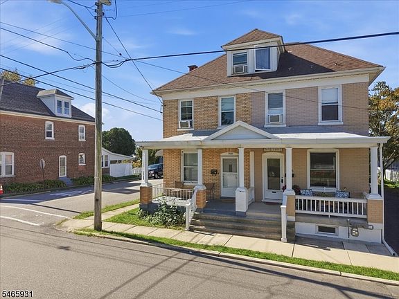 3rd image of 708 Columbus Ave