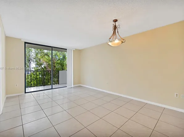 1673 Bay Rd APT 403, Miami Beach, FL 33139