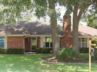 200 Pat Dr, Mineola, TX 75773