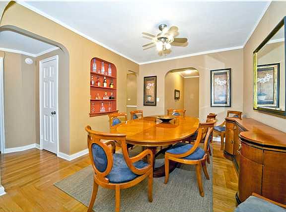 2nd image of 3017 Riverdale Ave APT 6G