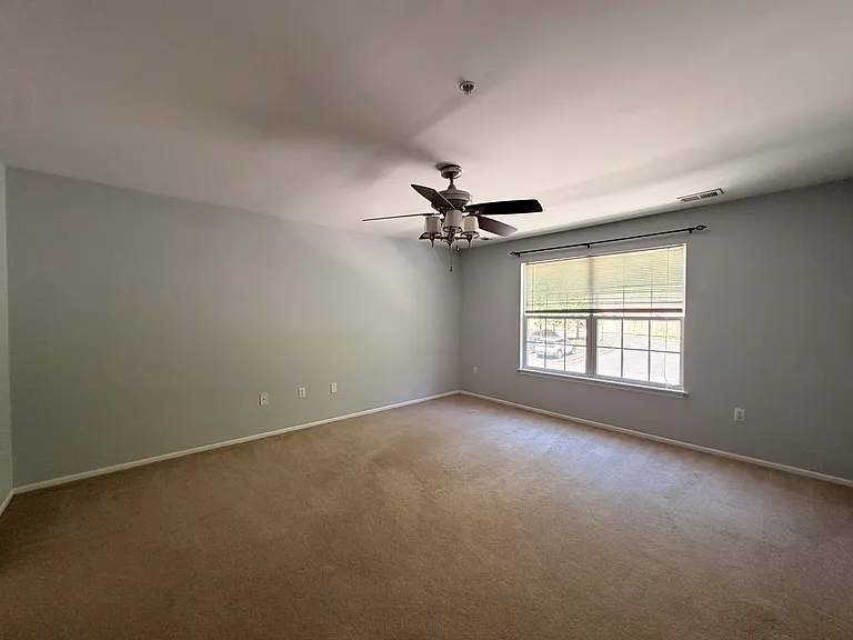 1635 King Ct — Photo 16