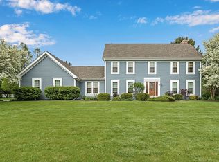 36649 N Old Woods Trl, Gurnee, IL 60031