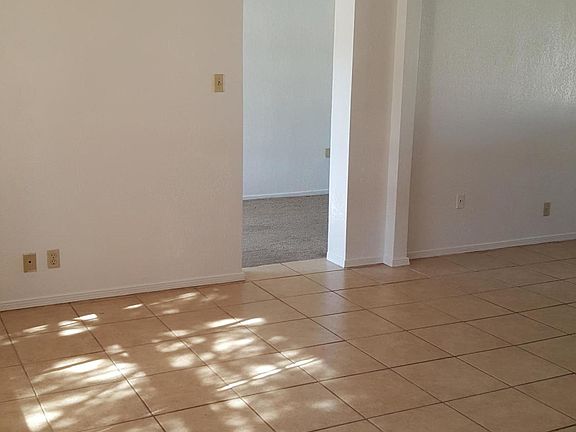 3rd image of 5337 Sanders Ave