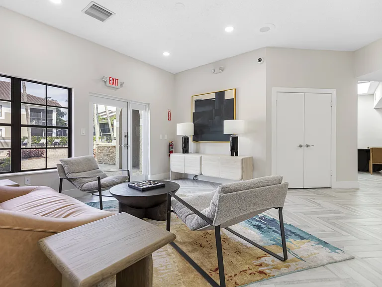 Alvista Hollywood — Photo 33