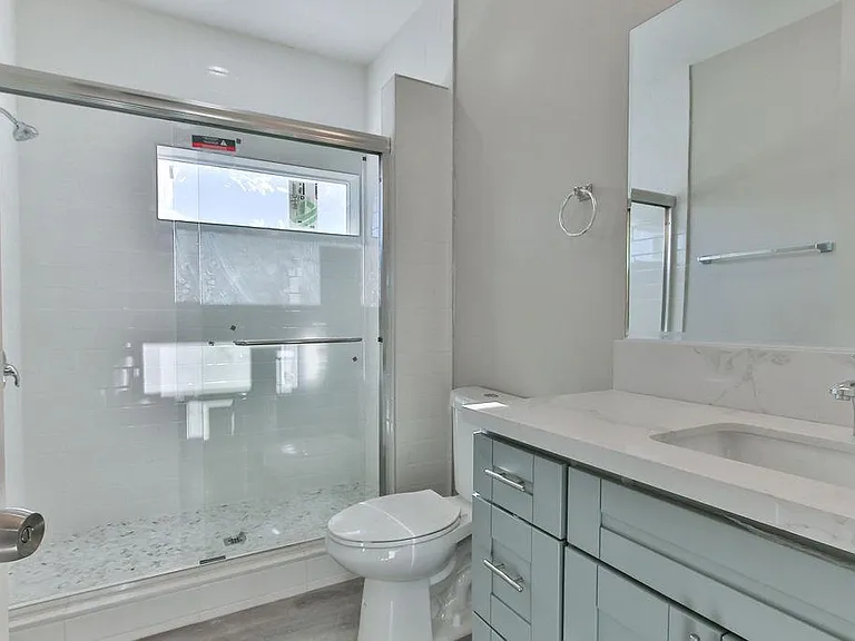 Upstairs bathroom