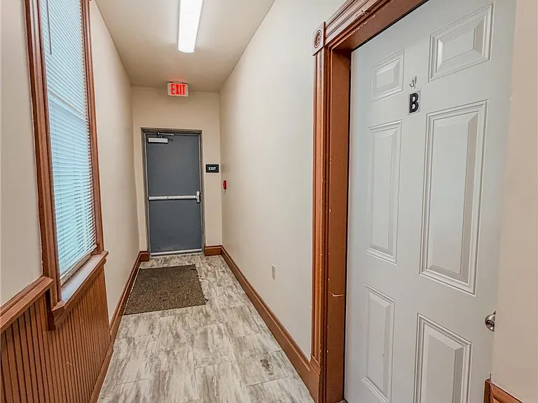 137 N Main St #B — Photo 26