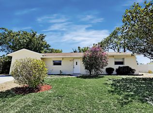 1509 Crescent Dr, Lake Park, FL 33403