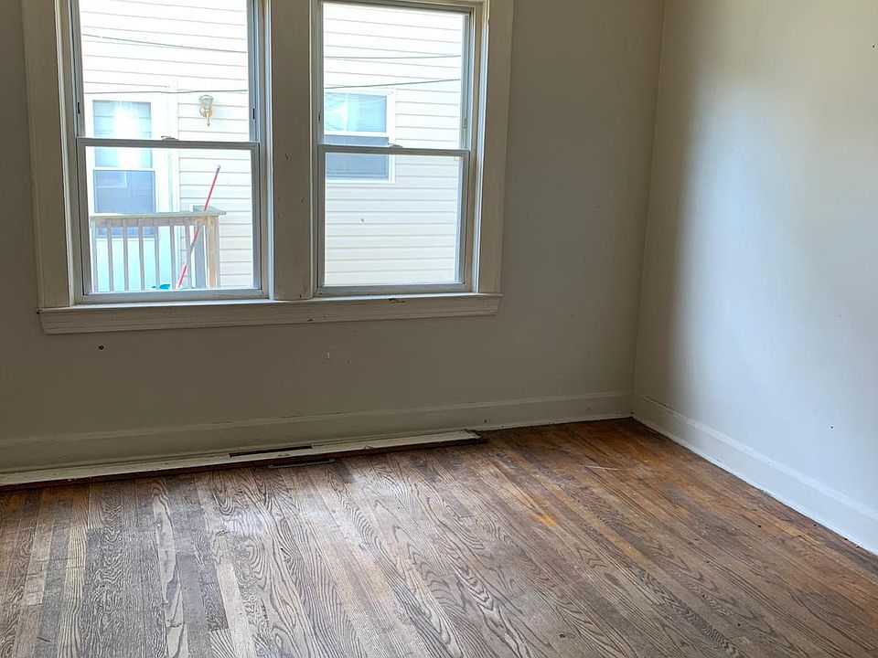 2nd image of 1106 W English Rd #A