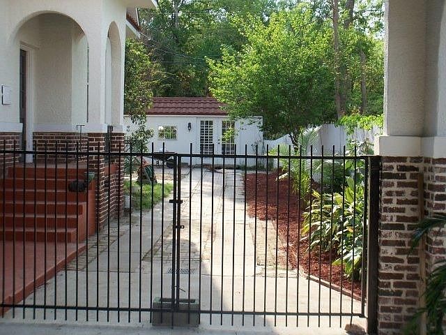 Driveway to shop