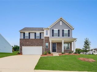 6021 Red Pheasant Dr, Kernersville, NC 27284