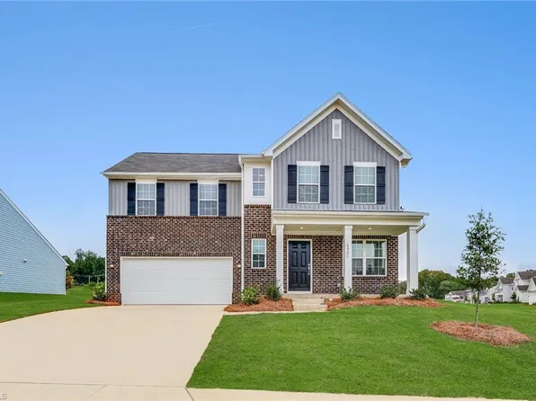 6021 Red Pheasant Dr, Kernersville, NC 27284