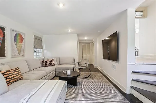 1453 Webster St — Photo 14