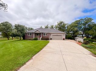 4001 87th St, Columbus, NE 68601