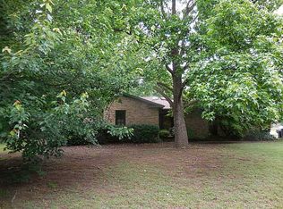 346 E Pharris Dr, Fayetteville, AR 72703