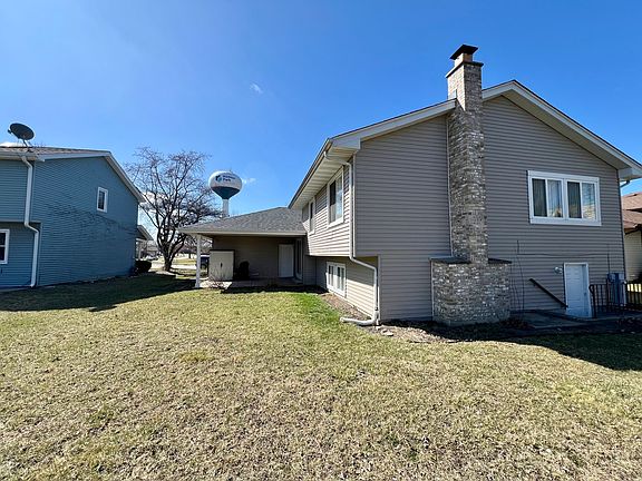 3rd image of 4905 Arquilla Dr