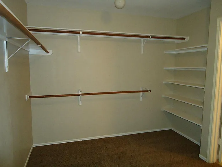 11047 Knobbley Oak Ct — Photo 27