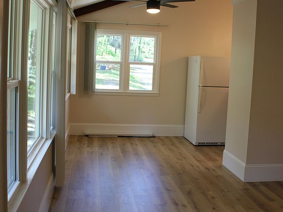 3rd image of 300 Daniel Dr #2
