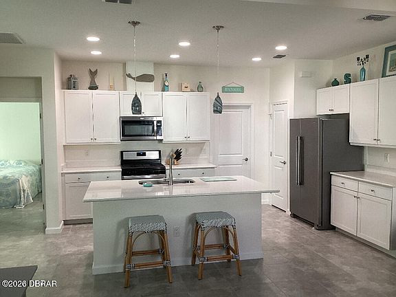 2nd image of 362 Parrot Ln