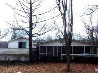 780 & 732 Middle Leesville Rd, Bedford, IN 47421